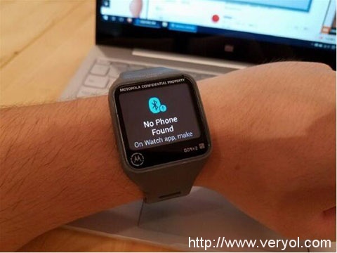 向苹果看齐?下一代Moto 360手表或将变“方”(图2) 1