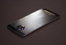 是的，联想Moto Z发布会提前曝光了iPhone 7