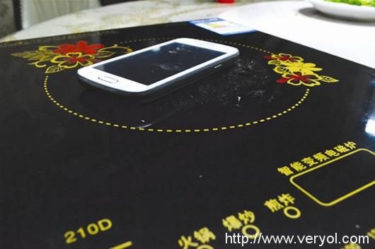 怎么让三星Note 7爆炸?韩媒:放电磁炉上烤两分钟(图1) 522f9a88ab532782f64
