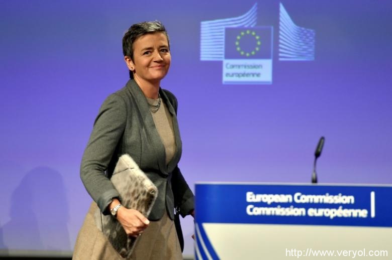 欧盟反垄断专员回应苹果避税案:补缴税款可以有条件削减(图1) European Commissioner for Violation of EU Treaties Margrethe Vestager reacts during a news conference on the approval of the Hutchison-Vimpelcom deal at the European Commission in Brussels, Belgium September 1, 2016. REUTERS/Eric Vidal