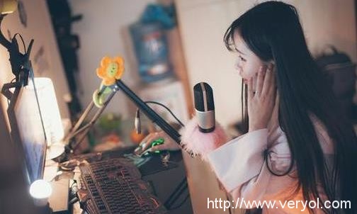网络直播红海来临?专业化定制化内容成趋势(图1) c22