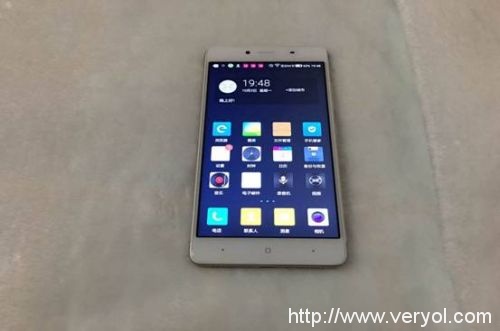 三年质疑声中,中国移动为何没放弃自主品牌手机?(图4) 4
