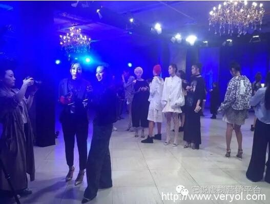 “它说”助BABYGHOST打造首个了AR&VR体验营销新范本(图17) “它说”助BABYGHOST打造首个了AR&VR体验营销新范本(图17)