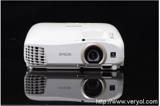 乐享大屏欧洲杯——爱普生CH-TW5300 3D家用投影机(图2) 乐享大屏欧洲杯——爱普生CH-TW5300 3D家用投影机(图2)