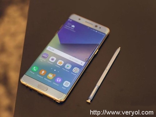 一朝被蛇咬十年怕井绳?三星正考虑使用LG电池(图1) samsung-3