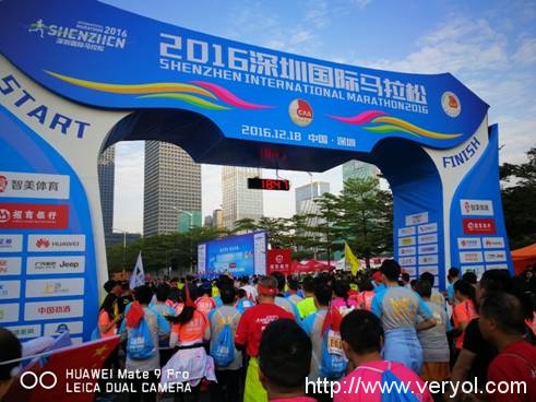 华为手机助力打造跑步盛宴,2016深圳国际马拉松圆满收官(图1) 说明: C:UsersFEELIN~1AppDataLocalTempWeChat Files8139234547338991.jpg