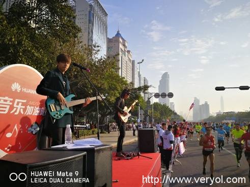 华为手机助力打造跑步盛宴,2016深圳国际马拉松圆满收官(图6) 说明: C:UsersFEELIN~1AppDataLocalTempWeChat Files5163038627331870.jpg
