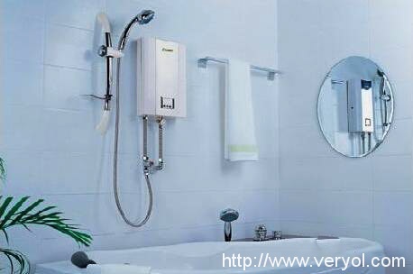 安装工人竟“不懂行”？华帝热水器售后令人堪忧