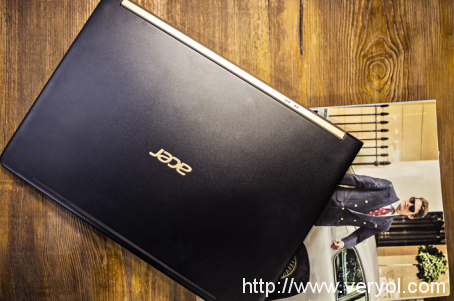 9.98mm极致炫薄的美学定义——Acer蜂鸟Swift 7 图赏