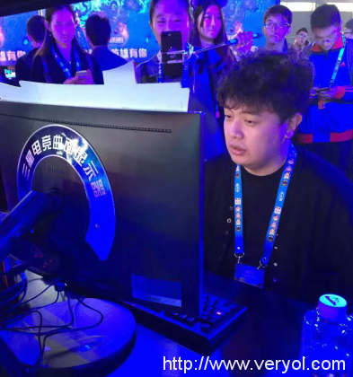 颜控粉丝尖叫吧!TGC三星显示器与李心艾互撩给你好看(图6) 6