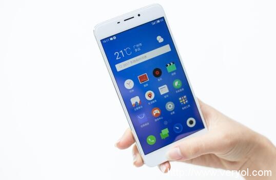 魅蓝Note5 4G运存版上市 魅族Flyme6加持媲美旗舰(图1) 魅蓝Note5 4G运存版上市 魅族Flyme6加持媲美旗舰(图1)