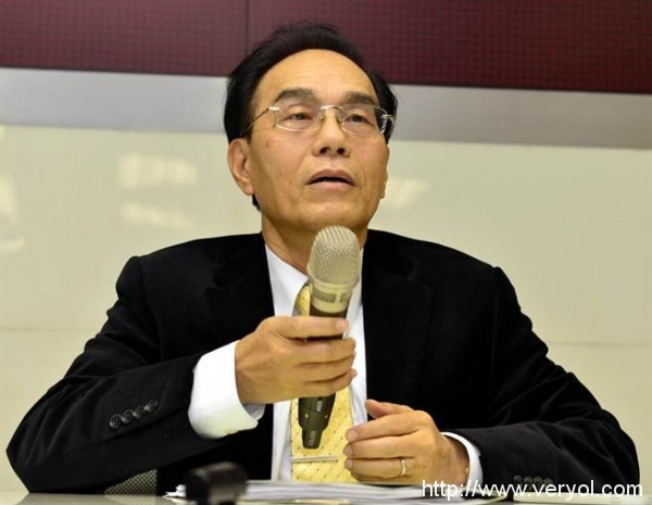 夏普CEO戴正吴:公司盈利、股票重返主板市场就离职(图1) 797dc6615ca423d-jpg_600x600