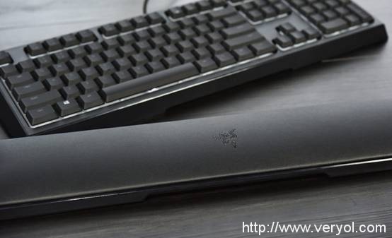 一款超舒适的游戏键盘腕托意味着什么?(图7) 说明: http://image20.it168.com/201611_670x502/2703/2ee5003f704768de.jpg