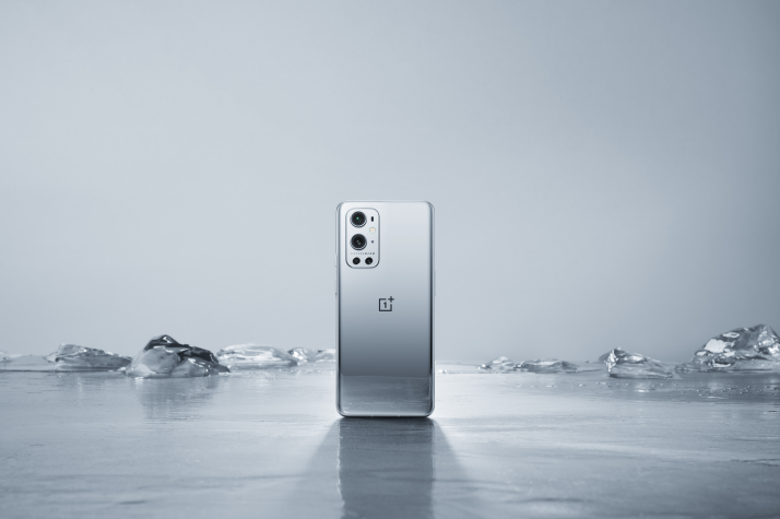 OnePlus 9 Pro 空山基闪银限定礼正式发布，售价5499元(图3)