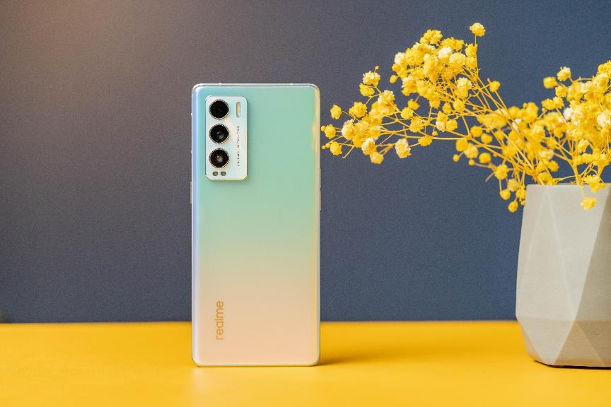 realme真我GT大师探索版评测：不愧为2021旗舰质价比之王