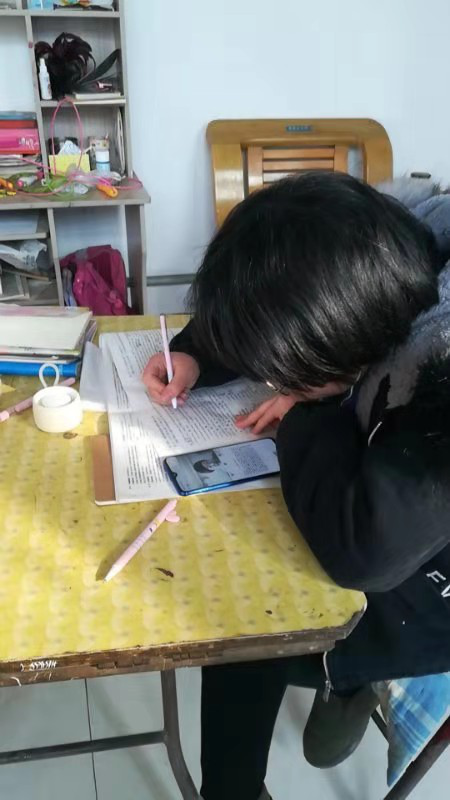 麦奇教育科技为河北300名高考生在线复课(图2) 麦奇教育科技为河北300名高考生在线复课(图2)