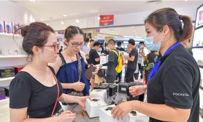 人社部发布“最缺工”100个职业排行 “前十”职业趋于稳定(图1) 人社部发布“最缺工”100个职业排行 “前十”职业趋于稳定(图1)