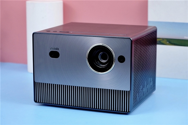 618电商节Vidda大获全胜 Vidda C1投影首发用户好评不断