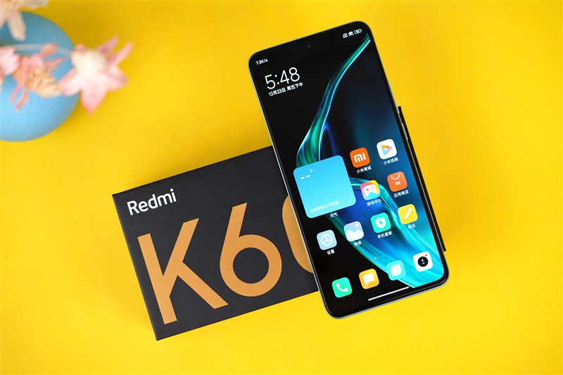 2K中国屏 首发无线充！Redmi K60评测：无短板的年度轻旗舰