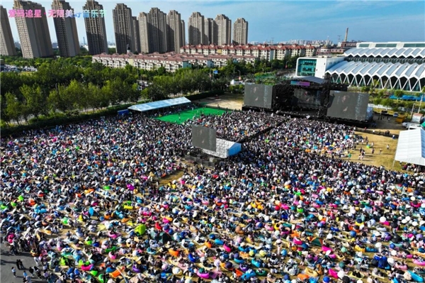 央视点赞，时尚出圈！爱玛天津追星音乐节火热开启，强势赋能终端换购！(图4)