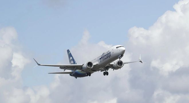昨夜今晨：波音737 MAX9因机舱门脱落紧急停飞 苹果开启电池门事件赔偿