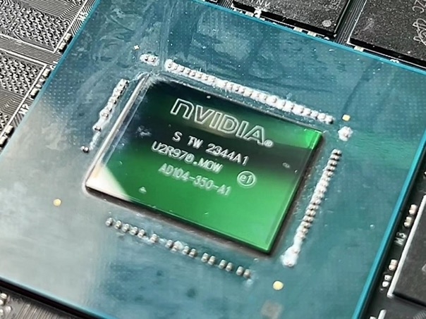 “SUPER”快，影驰 GeForce RTX 4070 SUPER 星曜 OC 评测！带你速闯AI新领域(图8)