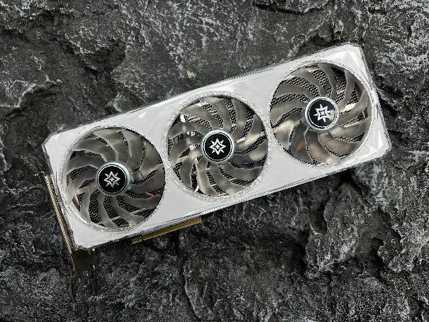 “Ti”不一样！影驰 GeForce RTX 4070 Ti SUPER 星曜 OC评测！(图3)