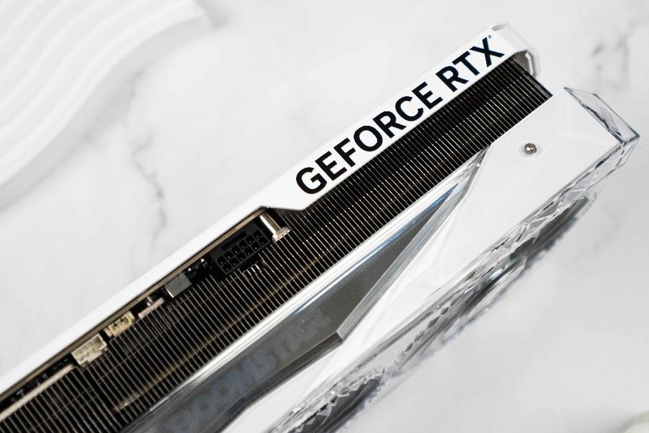 释放无限潜能，影驰 GeForce RTX 4080 SUPER 星曜OC 评测(图3)