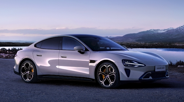 雷军微博发起投票“小米汽车SU7如何读”：结果选“苏7”的人最多