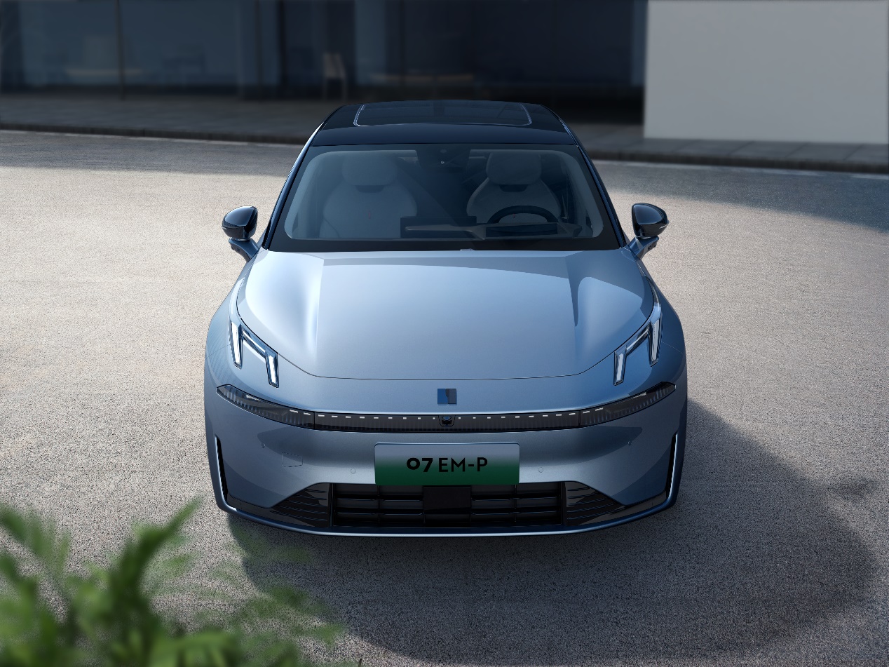 第二代设计语言首款轿车，领克07 EM-P全球首秀(图4)