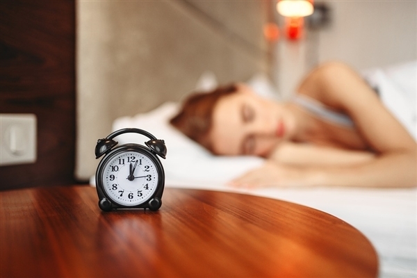 超六成受访青年被睡眠问题困扰：“报复性”熬夜最普遍