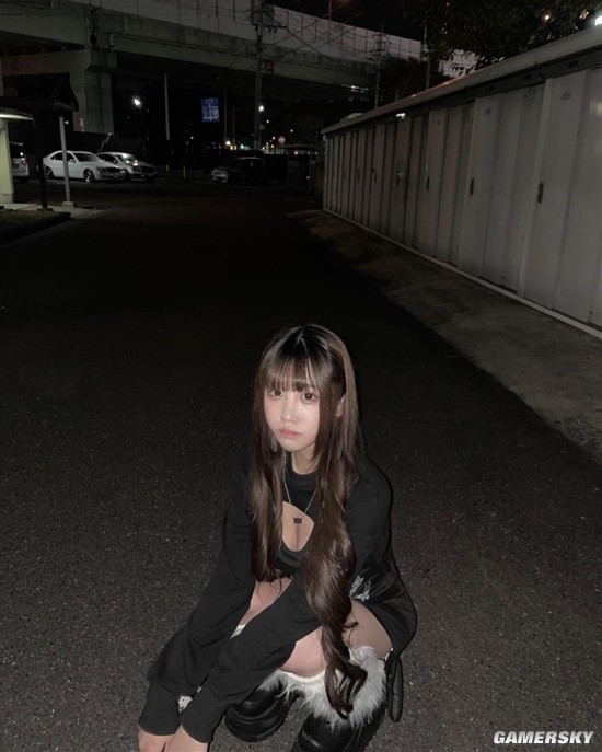 日本正妹晒毕业照和减肥后照片 网友质疑竟是一个人