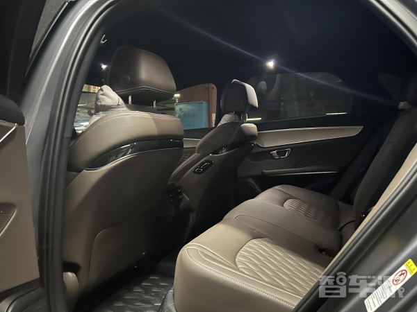 “高端家用车”?比亚迪汉DM-i试驾 极致的油耗和空间