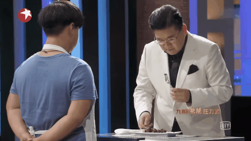 “九转大肠”原综艺：比吃答辩还要抽象10倍