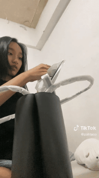 17岁少女晒爸爸500元买的奢侈包包遭群讽 含泪反击 结局暖心