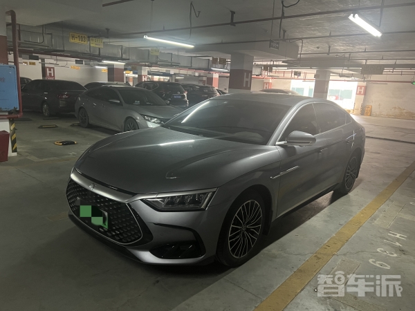 “高端家用车”?比亚迪汉DM-i试驾 极致的油耗和空间