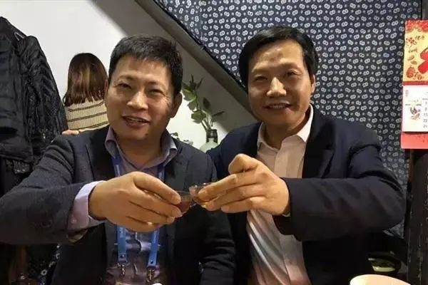 什么叫塑料友情?看看手机厂商的这一堆“联盟”就知道了
