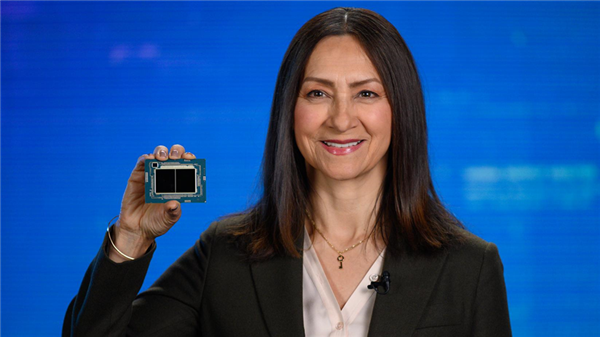 Intel下代至强急冲冲上64核心!320MB三级缓存暴涨1.84倍