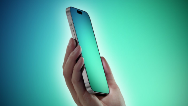 iPhone标准版何时上高刷屏?果粉还得等两年
