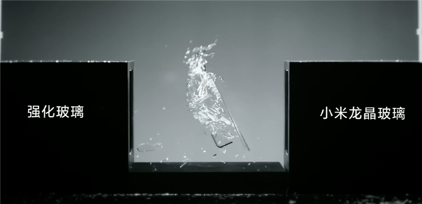 小米14 Pro首发！雷军展示龙晶玻璃实测视频：直接拍碎普通强化玻璃