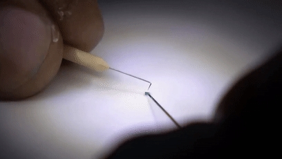 世界上最细的男人:把针玩到了极致