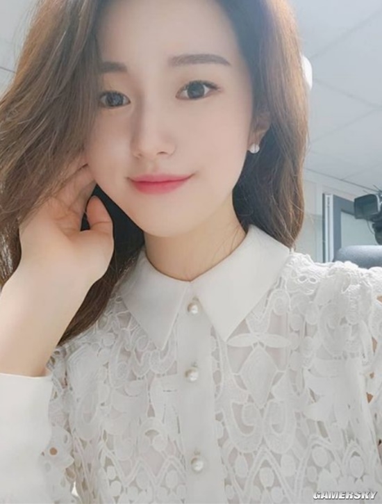 韩国美女数学老师走红 女团级颜值课堂爆满:微积分旷课算我输