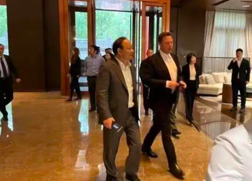 来中国待了两天 马斯克喜提世界首富