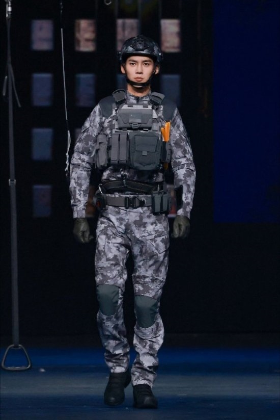 《红海行动2》主演阵容官宣！黄轩、于适、杜江等