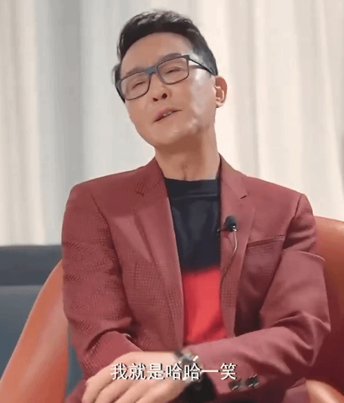 吴刚回应整容风波:肾结石复发 带病拍摄面部水肿