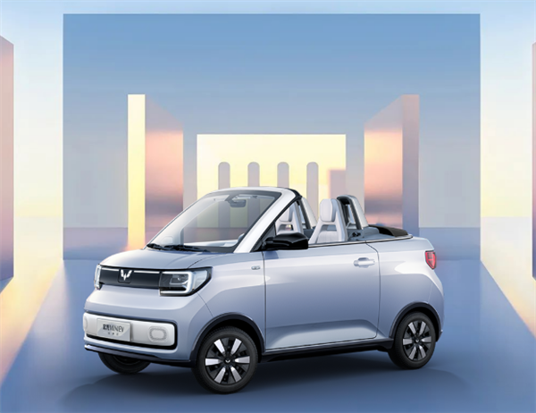 9.99万元遭疯抢 五菱宏光MINI EV敞篷版下线：能跑280km