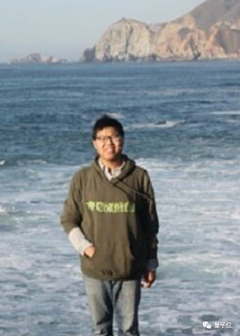 高考262分却发4篇SCI论文!脑瘫小伙旁听12年:修完本硕博所有课程