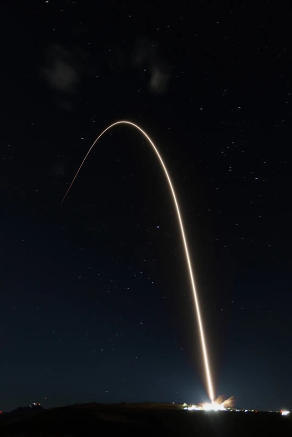 SpaceX 4小时2连发创纪录！星链卫星已超5800颗