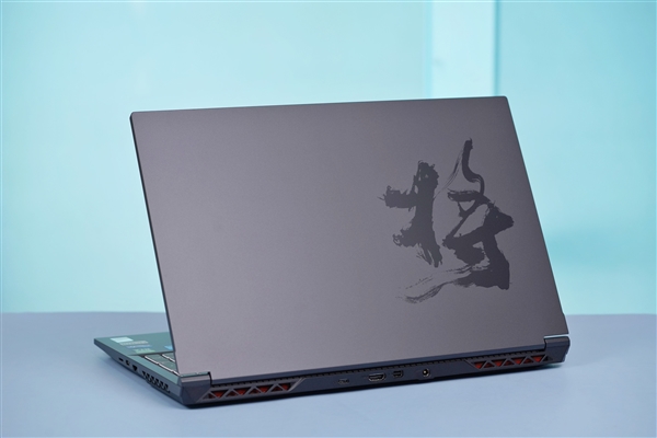 i7-12650H+3050仅4699元!七彩虹将星X15游戏本图赏