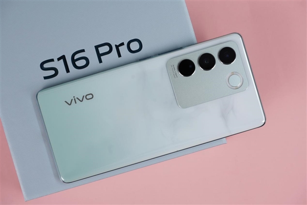 后壳质感堪比玉石！vivo S16 Pro图赏